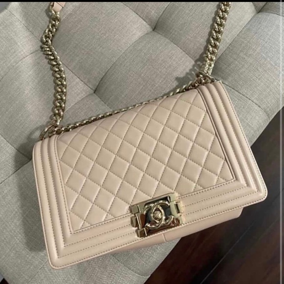 CHANEL medium boy bag - Picture 2 of 8